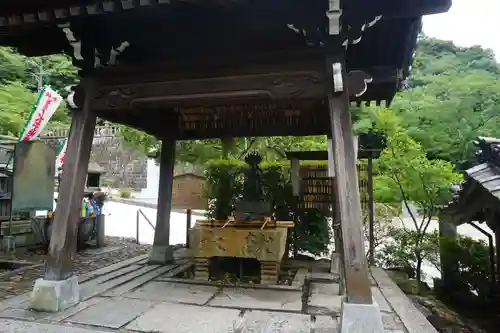 岐阜善光寺の手水