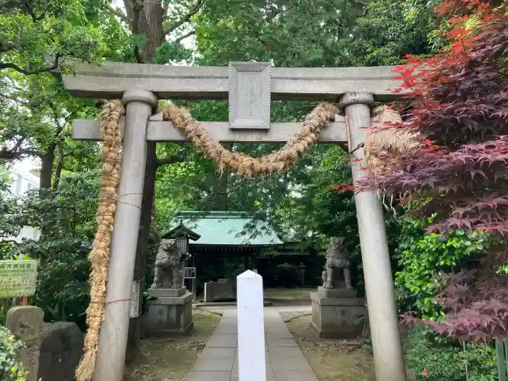 奥澤神社の{uncategorized: "未分類", other: "その他", undefined: "問題あり", building: "その他建物", grave: "お墓", sacred_gate: "鳥居", guardian: "狛犬", statue: "像", buddha: "仏像", history: "歴史", nature: "自然", garden: "庭園", animal: "動物", pagoda: "塔", temizu: "手水舎", mountain_gate: "山門・神門", sanctuary: "本殿・本堂", subordinate: "末社・摂社", art: "芸術", scenery: "景色", jizo: "地蔵", ema: "絵馬", goshuin: "御朱印", omikuji: "おみくじ", items: "授与品その他", amulet: "お守り", goshuincho: "御朱印帳", eats: "食事", festival: "お祭り", votive_dance: "神楽", shichigosan: "七五三参", wedding: "結婚式", experience: "体験その他", initially: "初詣", around: "周辺", anti_infection: "感染症対策"}