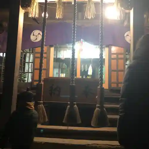 白根神社の本殿・本堂