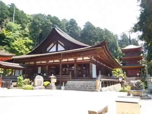 長命寺の本殿