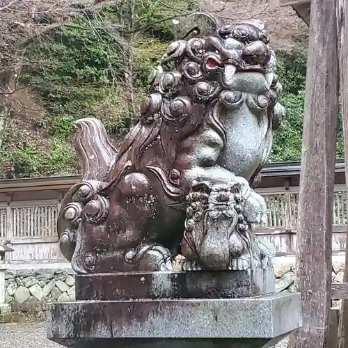 大矢田神社の狛犬