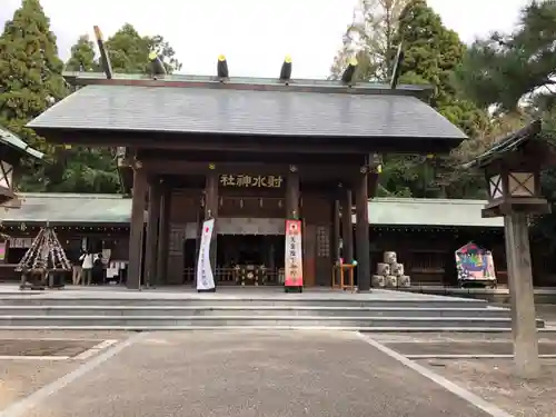 射水神社の本殿