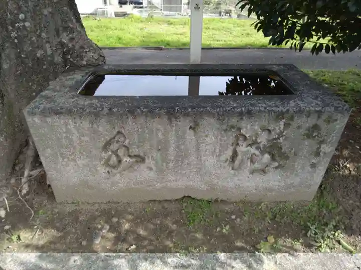 八幡社(丸渕上)の手水舎