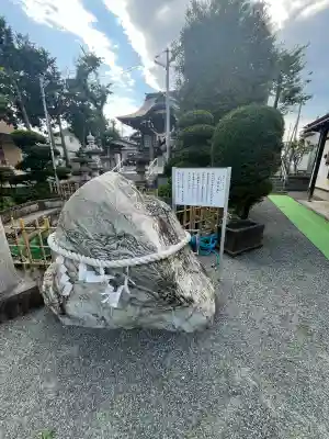 栗原神社の{uncategorized: "未分類", other: "その他", undefined: "問題あり", building: "その他建物", grave: "お墓", sacred_gate: "鳥居", guardian: "狛犬", statue: "像", buddha: "仏像", history: "歴史", nature: "自然", garden: "庭園", animal: "動物", pagoda: "塔", temizu: "手水舎", mountain_gate: "山門・神門", sanctuary: "本殿・本堂", subordinate: "末社・摂社", art: "芸術", scenery: "景色", jizo: "地蔵", ema: "絵馬", goshuin: "御朱印", omikuji: "おみくじ", items: "授与品その他", amulet: "お守り", goshuincho: "御朱印帳", eats: "食事", festival: "お祭り", votive_dance: "神楽", shichigosan: "七五三参", wedding: "結婚式", experience: "体験その他", initially: "初詣", around: "周辺", anti_infection: "感染症対策"}