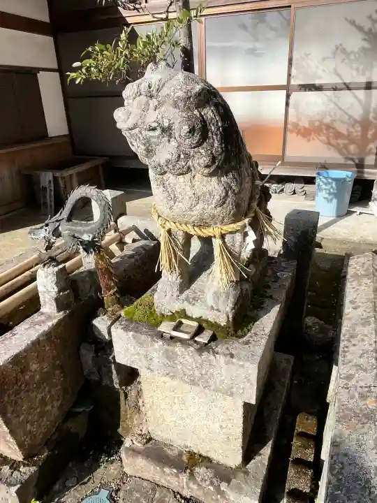 墨坂神社の{uncategorized: "未分類", other: "その他", undefined: "問題あり", building: "その他建物", grave: "お墓", sacred_gate: "鳥居", guardian: "狛犬", statue: "像", buddha: "仏像", history: "歴史", nature: "自然", garden: "庭園", animal: "動物", pagoda: "塔", temizu: "手水舎", mountain_gate: "山門・神門", sanctuary: "本殿・本堂", subordinate: "末社・摂社", art: "芸術", scenery: "景色", jizo: "地蔵", ema: "絵馬", goshuin: "御朱印", omikuji: "おみくじ", items: "授与品その他", amulet: "お守り", goshuincho: "御朱印帳", eats: "食事", festival: "お祭り", votive_dance: "神楽", shichigosan: "七五三参", wedding: "結婚式", experience: "体験その他", initially: "初詣", around: "周辺", anti_infection: "感染症対策"}