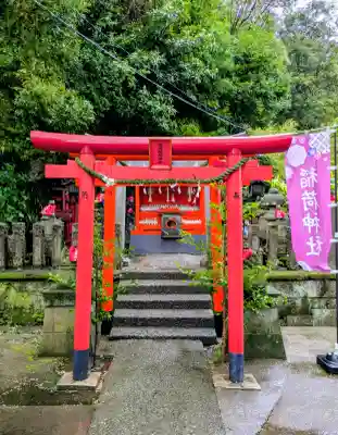 福徳稲荷神社 (海南神社境内社)の{uncategorized: "未分類", other: "その他", undefined: "問題あり", building: "その他建物", grave: "お墓", sacred_gate: "鳥居", guardian: "狛犬", statue: "像", buddha: "仏像", history: "歴史", nature: "自然", garden: "庭園", animal: "動物", pagoda: "塔", temizu: "手水舎", mountain_gate: "山門・神門", sanctuary: "本殿・本堂", subordinate: "末社・摂社", art: "芸術", scenery: "景色", jizo: "地蔵", ema: "絵馬", goshuin: "御朱印", omikuji: "おみくじ", items: "授与品その他", amulet: "お守り", goshuincho: "御朱印帳", eats: "食事", festival: "お祭り", votive_dance: "神楽", shichigosan: "七五三参", wedding: "結婚式", experience: "体験その他", initially: "初詣", around: "周辺", anti_infection: "感染症対策"}