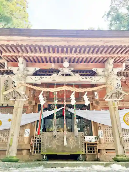 早池峯神社の{uncategorized: "未分類", other: "その他", undefined: "問題あり", building: "その他建物", grave: "お墓", sacred_gate: "鳥居", guardian: "狛犬", statue: "像", buddha: "仏像", history: "歴史", nature: "自然", garden: "庭園", animal: "動物", pagoda: "塔", temizu: "手水舎", mountain_gate: "山門・神門", sanctuary: "本殿・本堂", subordinate: "末社・摂社", art: "芸術", scenery: "景色", jizo: "地蔵", ema: "絵馬", goshuin: "御朱印", omikuji: "おみくじ", items: "授与品その他", amulet: "お守り", goshuincho: "御朱印帳", eats: "食事", festival: "お祭り", votive_dance: "神楽", shichigosan: "七五三参", wedding: "結婚式", experience: "体験その他", initially: "初詣", around: "周辺", anti_infection: "感染症対策"}