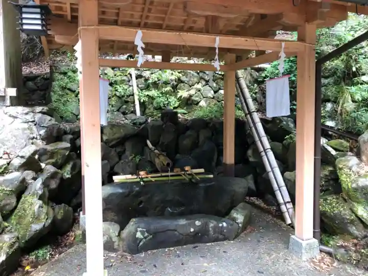 崇道神社の手水舎