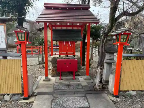 車折神社の{uncategorized: "未分類", other: "その他", undefined: "問題あり", building: "その他建物", grave: "お墓", sacred_gate: "鳥居", guardian: "狛犬", statue: "像", buddha: "仏像", history: "歴史", nature: "自然", garden: "庭園", animal: "動物", pagoda: "塔", temizu: "手水舎", mountain_gate: "山門・神門", sanctuary: "本殿・本堂", subordinate: "末社・摂社", art: "芸術", scenery: "景色", jizo: "地蔵", ema: "絵馬", goshuin: "御朱印", omikuji: "おみくじ", items: "授与品その他", amulet: "お守り", goshuincho: "御朱印帳", eats: "食事", festival: "お祭り", votive_dance: "神楽", shichigosan: "七五三参", wedding: "結婚式", experience: "体験その他", initially: "初詣", around: "周辺", anti_infection: "感染症対策"}