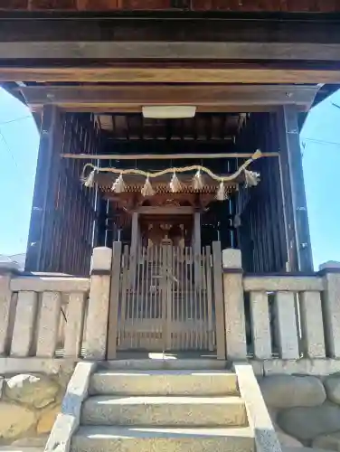 八幡神社の{uncategorized: "未分類", other: "その他", undefined: "問題あり", building: "その他建物", grave: "お墓", sacred_gate: "鳥居", guardian: "狛犬", statue: "像", buddha: "仏像", history: "歴史", nature: "自然", garden: "庭園", animal: "動物", pagoda: "塔", temizu: "手水舎", mountain_gate: "山門・神門", sanctuary: "本殿・本堂", subordinate: "末社・摂社", art: "芸術", scenery: "景色", jizo: "地蔵", ema: "絵馬", goshuin: "御朱印", omikuji: "おみくじ", items: "授与品その他", amulet: "お守り", goshuincho: "御朱印帳", eats: "食事", festival: "お祭り", votive_dance: "神楽", shichigosan: "七五三参", wedding: "結婚式", experience: "体験その他", initially: "初詣", around: "周辺", anti_infection: "感染症対策"}
