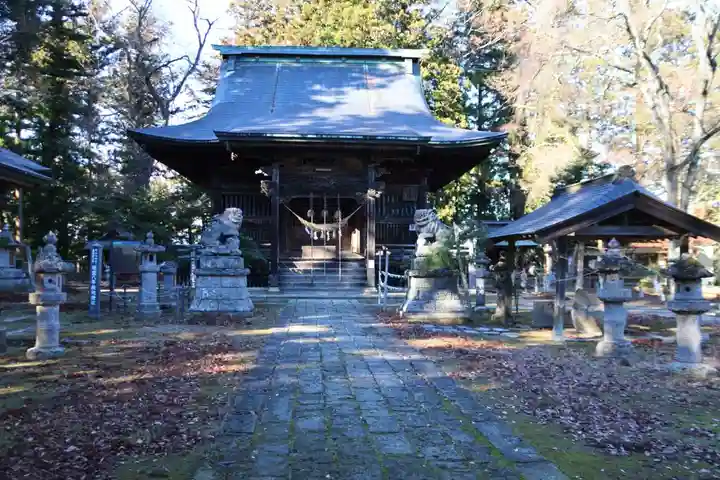 田村神社の本殿・本堂