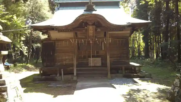丹生神社の本殿・本堂
