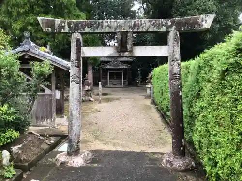 高瀬神社の鳥居