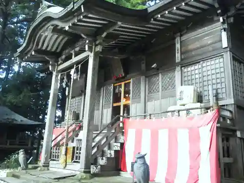 鷲子山上神社の本殿・本堂