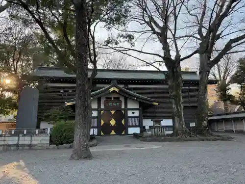 大國魂神社の{uncategorized: "未分類", other: "その他", undefined: "問題あり", building: "その他建物", grave: "お墓", sacred_gate: "鳥居", guardian: "狛犬", statue: "像", buddha: "仏像", history: "歴史", nature: "自然", garden: "庭園", animal: "動物", pagoda: "塔", temizu: "手水舎", mountain_gate: "山門・神門", sanctuary: "本殿・本堂", subordinate: "末社・摂社", art: "芸術", scenery: "景色", jizo: "地蔵", ema: "絵馬", goshuin: "御朱印", omikuji: "おみくじ", items: "授与品その他", amulet: "お守り", goshuincho: "御朱印帳", eats: "食事", festival: "お祭り", votive_dance: "神楽", shichigosan: "七五三参", wedding: "結婚式", experience: "体験その他", initially: "初詣", around: "周辺", anti_infection: "感染症対策"}