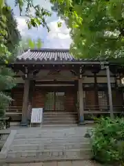 諦聴寺の本殿