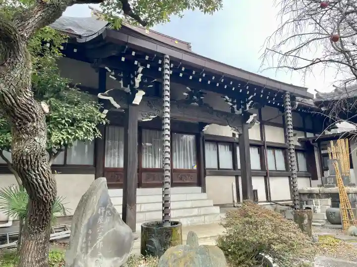 本寿寺の{uncategorized: "未分類", other: "その他", undefined: "問題あり", building: "その他建物", grave: "お墓", sacred_gate: "鳥居", guardian: "狛犬", statue: "像", buddha: "仏像", history: "歴史", nature: "自然", garden: "庭園", animal: "動物", pagoda: "塔", temizu: "手水舎", mountain_gate: "山門・神門", sanctuary: "本殿・本堂", subordinate: "末社・摂社", art: "芸術", scenery: "景色", jizo: "地蔵", ema: "絵馬", goshuin: "御朱印", omikuji: "おみくじ", items: "授与品その他", amulet: "お守り", goshuincho: "御朱印帳", eats: "食事", festival: "お祭り", votive_dance: "神楽", shichigosan: "七五三参", wedding: "結婚式", experience: "体験その他", initially: "初詣", around: "周辺", anti_infection: "感染症対策"}