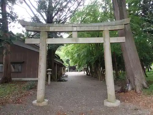 川田神社の鳥居