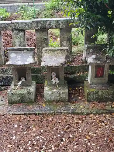 石村神社の末社