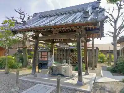 宝円寺の手水舎