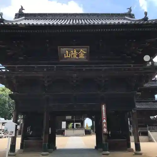 西大寺の山門・神門
