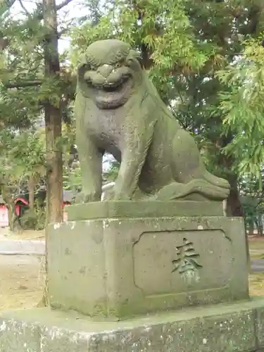 二ツ宮氷川神社の狛犬