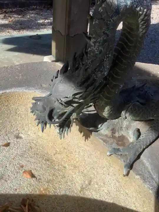 神明神社(出川)の手水舎