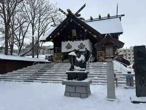 札幌諏訪神社の本殿・本堂