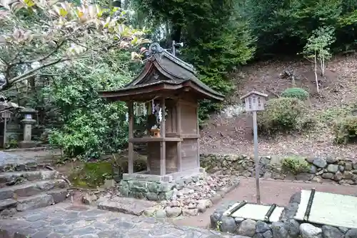 宇治上神社の末社