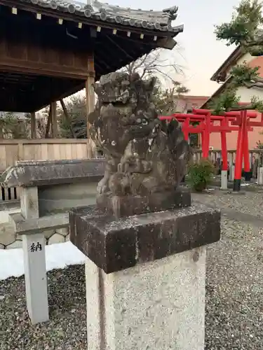 白鳥神社の狛犬