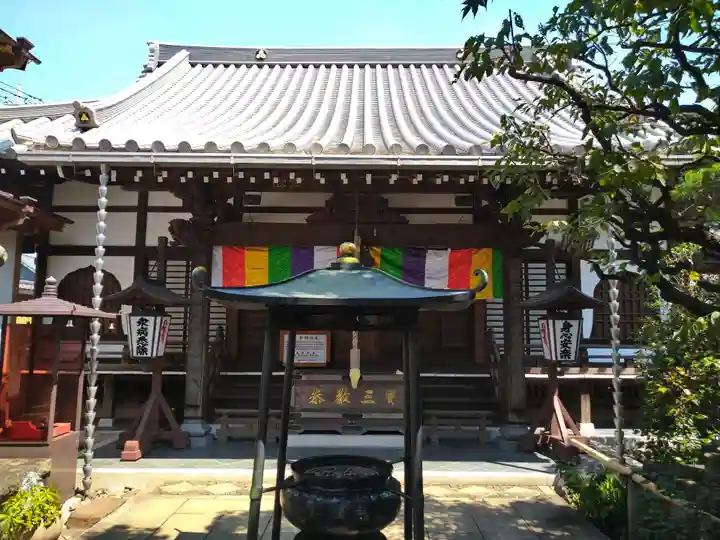 常性寺の本殿・本堂