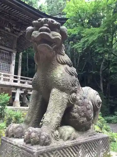 十和田神社の狛犬