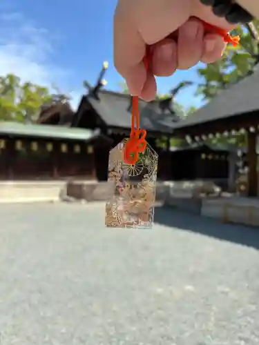 大鳥大社の{uncategorized: "未分類", other: "その他", undefined: "問題あり", building: "その他建物", grave: "お墓", sacred_gate: "鳥居", guardian: "狛犬", statue: "像", buddha: "仏像", history: "歴史", nature: "自然", garden: "庭園", animal: "動物", pagoda: "塔", temizu: "手水舎", mountain_gate: "山門・神門", sanctuary: "本殿・本堂", subordinate: "末社・摂社", art: "芸術", scenery: "景色", jizo: "地蔵", ema: "絵馬", goshuin: "御朱印", omikuji: "おみくじ", items: "授与品その他", amulet: "お守り", goshuincho: "御朱印帳", eats: "食事", festival: "お祭り", votive_dance: "神楽", shichigosan: "七五三参", wedding: "結婚式", experience: "体験その他", initially: "初詣", around: "周辺", anti_infection: "感染症対策"}