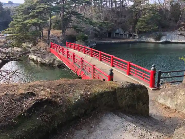 御嶋真珠稲荷大明神(宮城県)