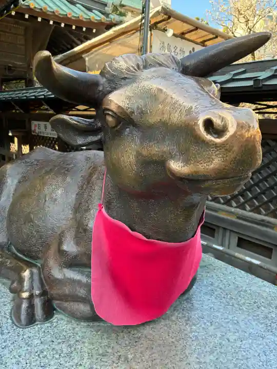 湯島天満宮の{uncategorized: "未分類", other: "その他", undefined: "問題あり", building: "その他建物", grave: "お墓", sacred_gate: "鳥居", guardian: "狛犬", statue: "像", buddha: "仏像", history: "歴史", nature: "自然", garden: "庭園", animal: "動物", pagoda: "塔", temizu: "手水舎", mountain_gate: "山門・神門", sanctuary: "本殿・本堂", subordinate: "末社・摂社", art: "芸術", scenery: "景色", jizo: "地蔵", ema: "絵馬", goshuin: "御朱印", omikuji: "おみくじ", items: "授与品その他", amulet: "お守り", goshuincho: "御朱印帳", eats: "食事", festival: "お祭り", votive_dance: "神楽", shichigosan: "七五三参", wedding: "結婚式", experience: "体験その他", initially: "初詣", around: "周辺", anti_infection: "感染症対策"}