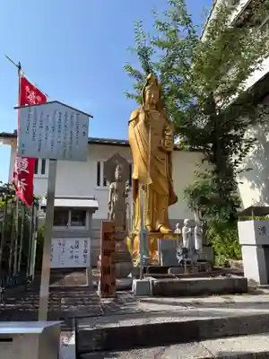 伏見稲荷大社(京都府)