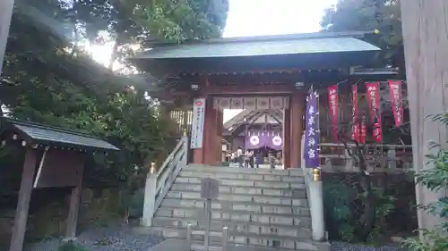東京大神宮の山門・神門