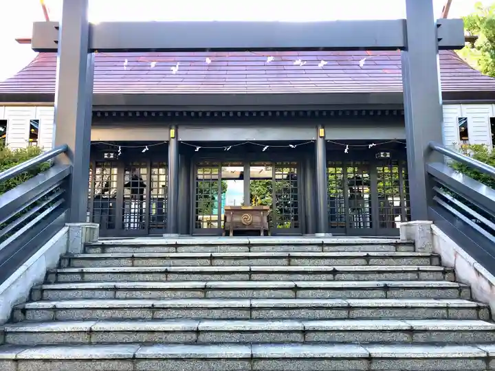 高﨑神社の本殿・本堂