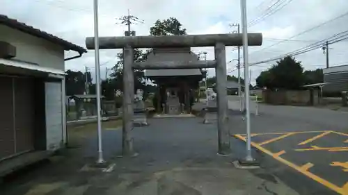 八幡神社の鳥居