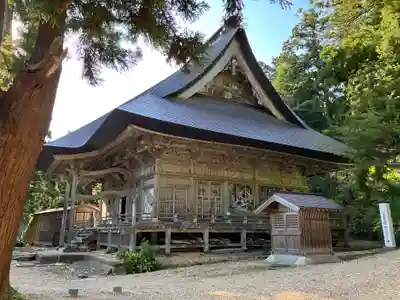 国上寺の本殿・本堂