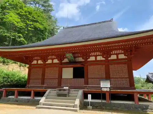 達谷西光寺の本殿・本堂