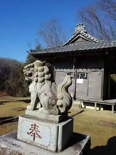 草花神社の狛犬