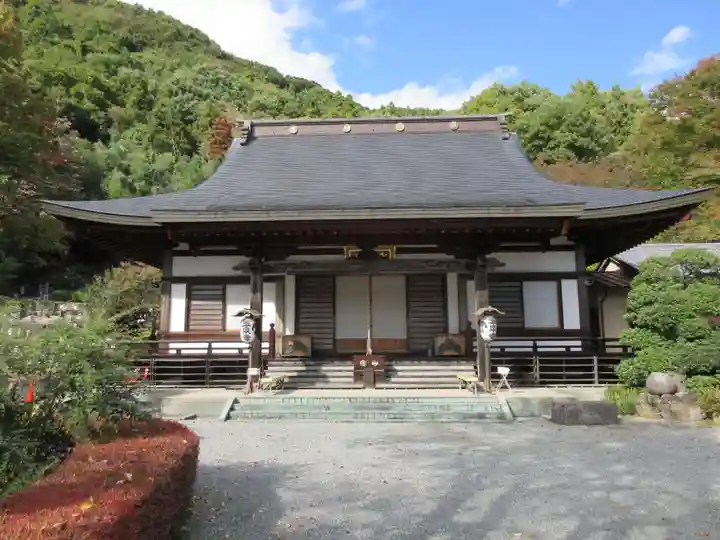 玉泉寺の本殿・本堂