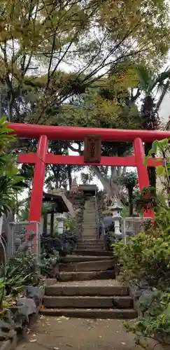 岩山稲荷神社の鳥居