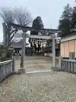 三ツ石神社の{uncategorized: "未分類", other: "その他", undefined: "問題あり", building: "その他建物", grave: "お墓", sacred_gate: "鳥居", guardian: "狛犬", statue: "像", buddha: "仏像", history: "歴史", nature: "自然", garden: "庭園", animal: "動物", pagoda: "塔", temizu: "手水舎", mountain_gate: "山門・神門", sanctuary: "本殿・本堂", subordinate: "末社・摂社", art: "芸術", scenery: "景色", jizo: "地蔵", ema: "絵馬", goshuin: "御朱印", omikuji: "おみくじ", items: "授与品その他", amulet: "お守り", goshuincho: "御朱印帳", eats: "食事", festival: "お祭り", votive_dance: "神楽", shichigosan: "七五三参", wedding: "結婚式", experience: "体験その他", initially: "初詣", around: "周辺", anti_infection: "感染症対策"}