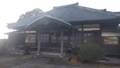 平福寺の本殿・本堂