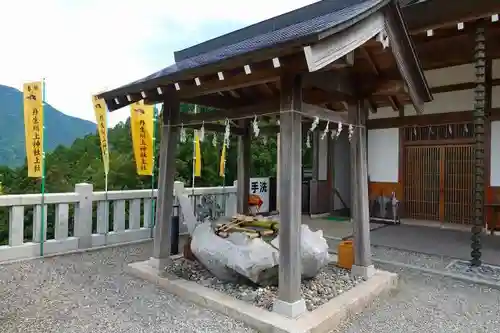 丹生川上神社（上社）の手水舎