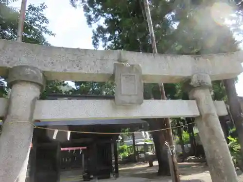 初鹿野諏訪神社の鳥居