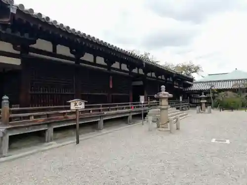 法隆寺の本殿