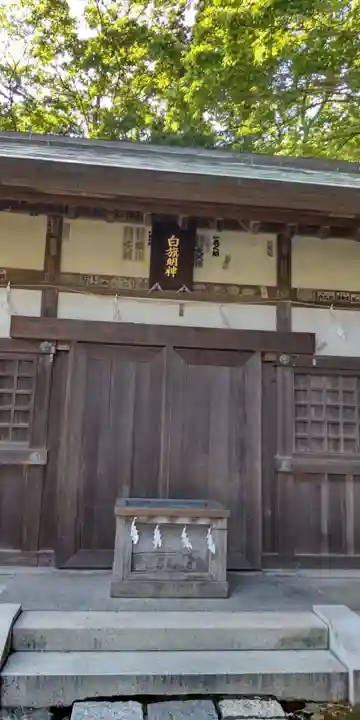 白旗神社(西御門)の本殿・本堂